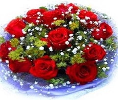 Ke�i�ren �i�ek�i sitemizden 9 adet kirmizi g�llerden buket 