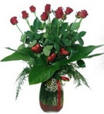 11 adet kirmizi g�l ve 3 adet kalp �ubuk 