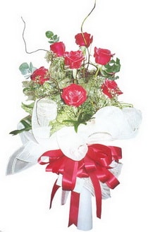 7 adet kırmızı gül çiçek buketi Ankara Bağlum Çiçekçi firma ürünümüz 